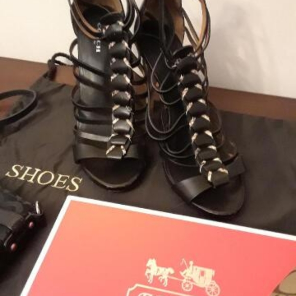 Gorgeous Coach Josey gladiator heels. Mob Core Fabulous ! - Picture 13 of 14